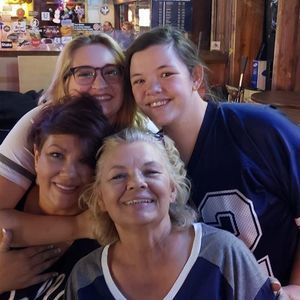 Meet your Posher, Pam